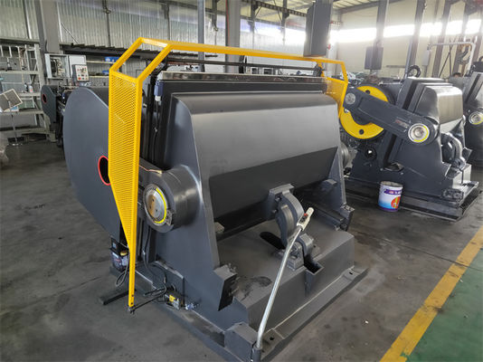 Easy to Flat Die Cutting And Creasing Machine For Paperboard With Customer's Request