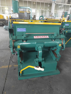 Manual Die Cutting And Creasing Machine With Paper Carton Box Making Machine For accuracy