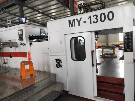 Hotels Accuracy Feed Paperboard Die Cutting Machine with Model Design and High Speed